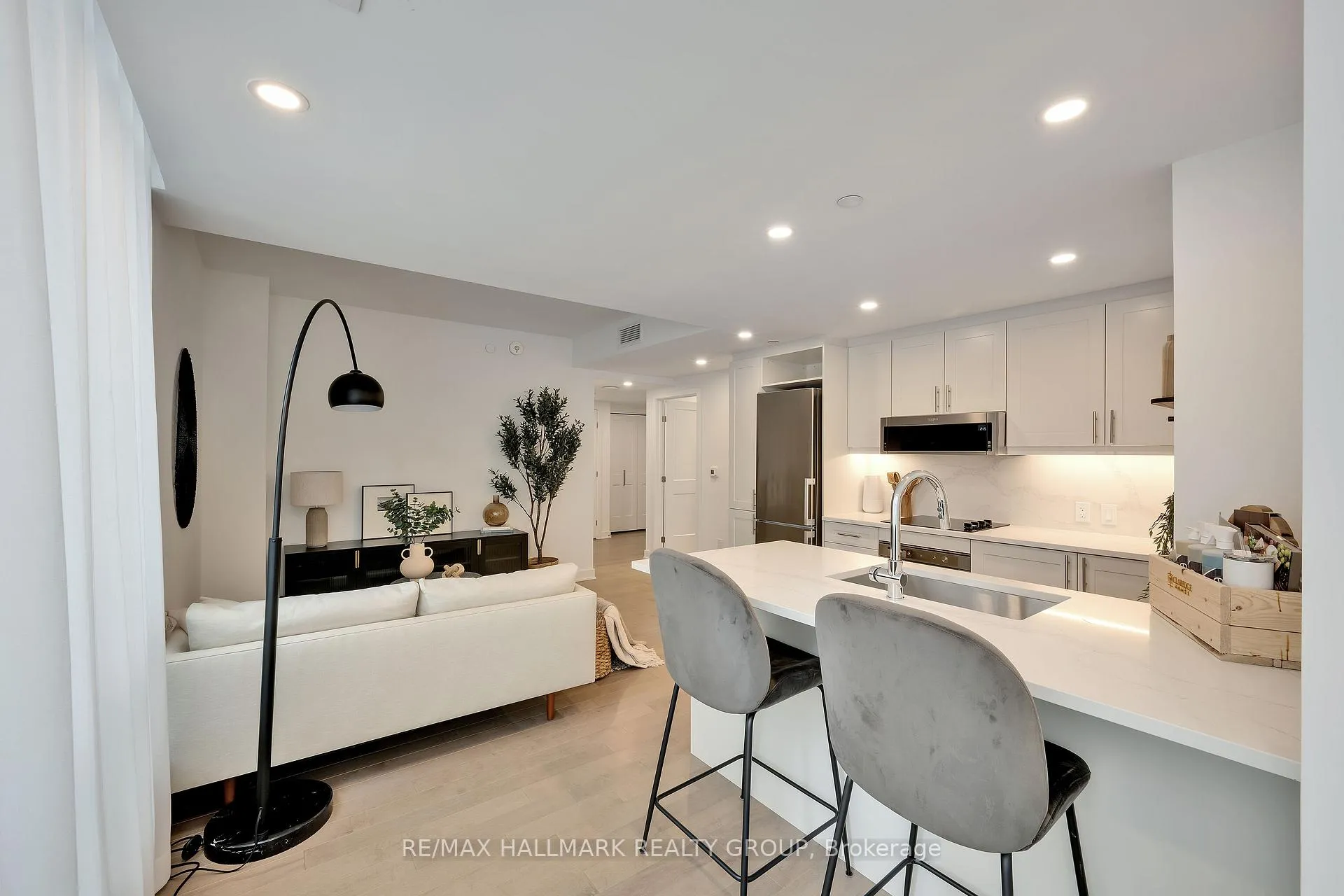 Photo 7 of Unit 1406, 340 Queen Street, Ottawa, Ottawa Centre — HOMEH
