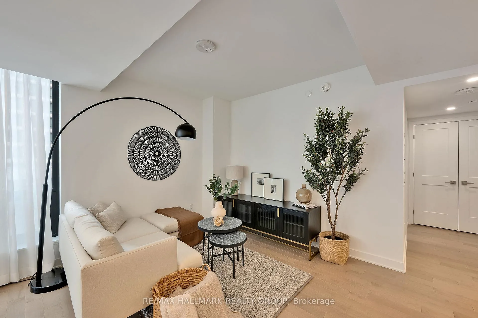 Photo 8 of Unit 1406, 340 Queen Street, Ottawa, Ottawa Centre — HOMEH