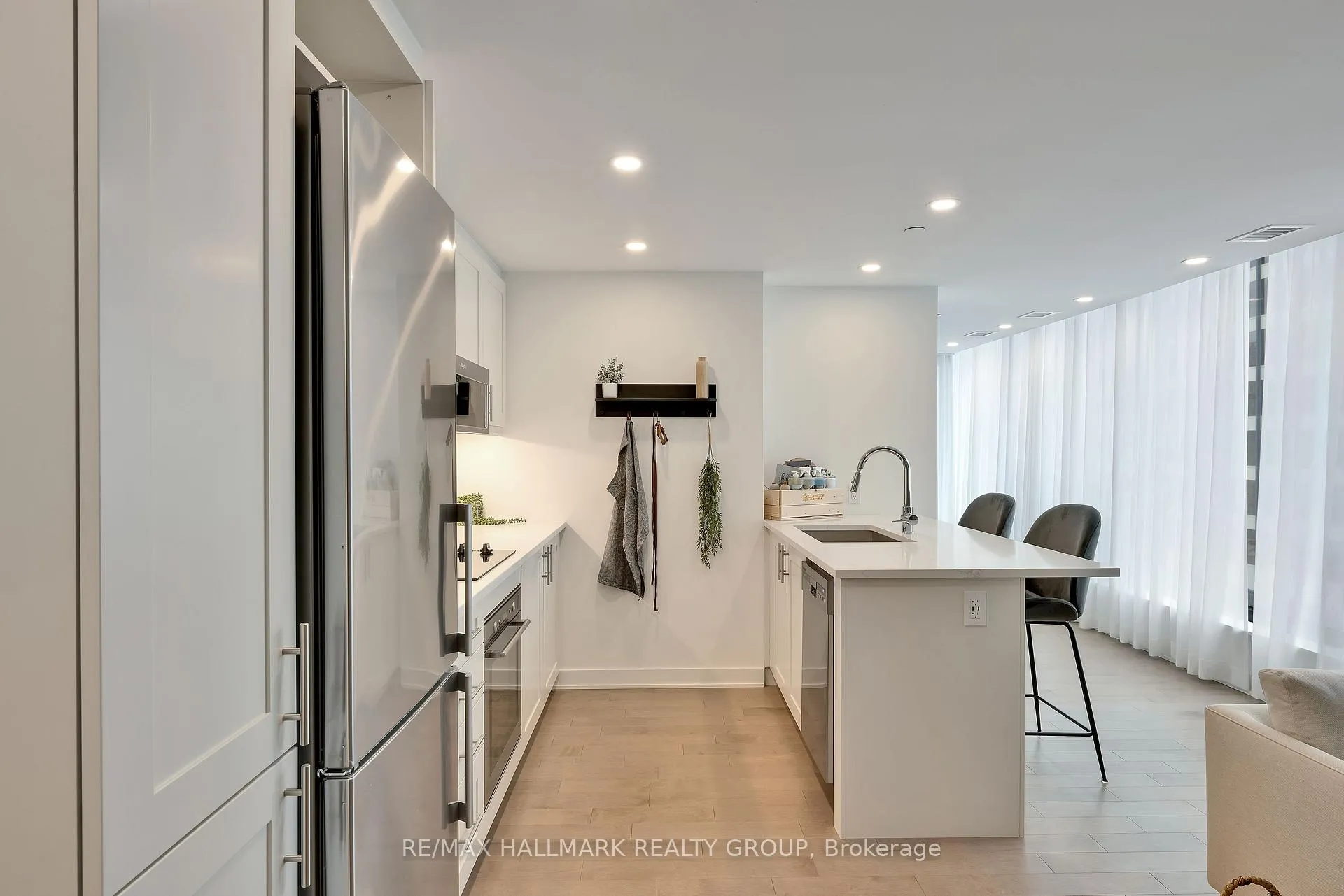 Photo 11 of Unit 1406, 340 Queen Street, Ottawa, Ottawa Centre — HOMEH