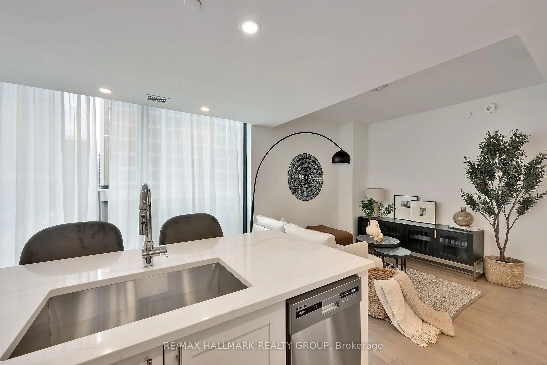 Photo 12 of Unit 1406, 340 Queen Street, Ottawa, Ottawa Centre — HOMEH