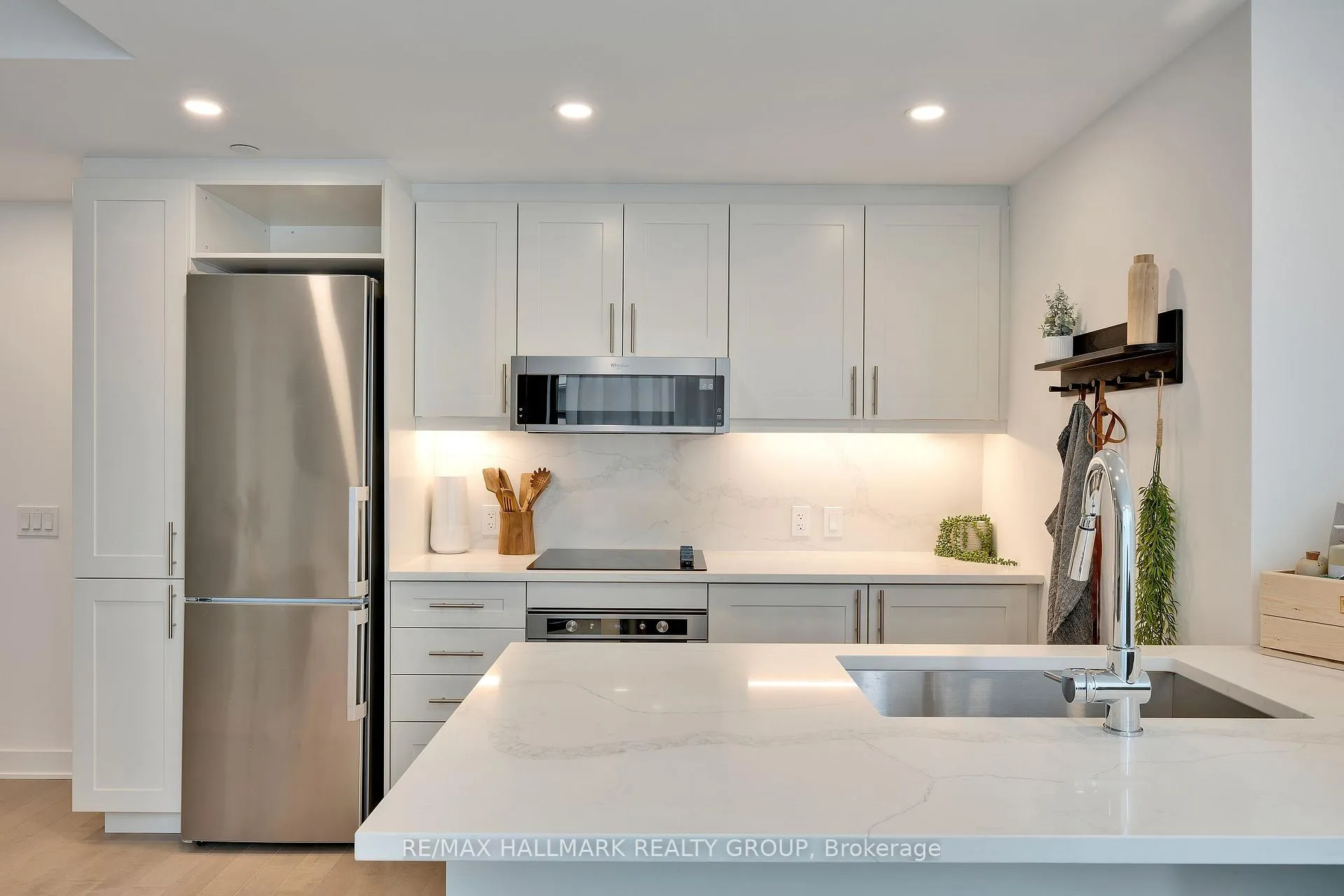 Photo 14 of Unit 1406, 340 Queen Street, Ottawa, Ottawa Centre — HOMEH