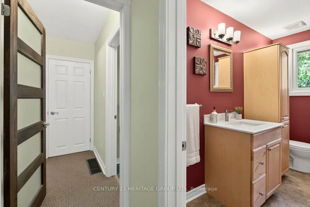 Photo 13 of 2147 Governors Road, Hamilton, Rural Flamborough — HOMEH