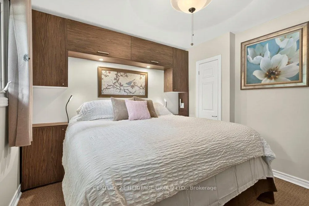 Photo 16 of 2147 Governors Road, Hamilton, Rural Flamborough — HOMEH