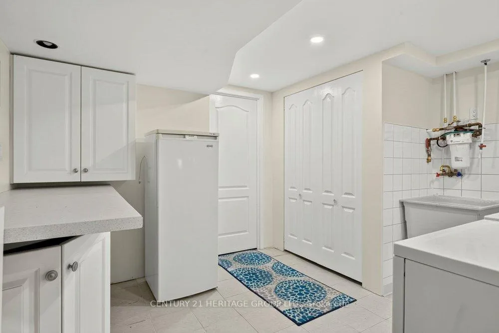 Photo 25 of 2147 Governors Road, Hamilton, Rural Flamborough — HOMEH