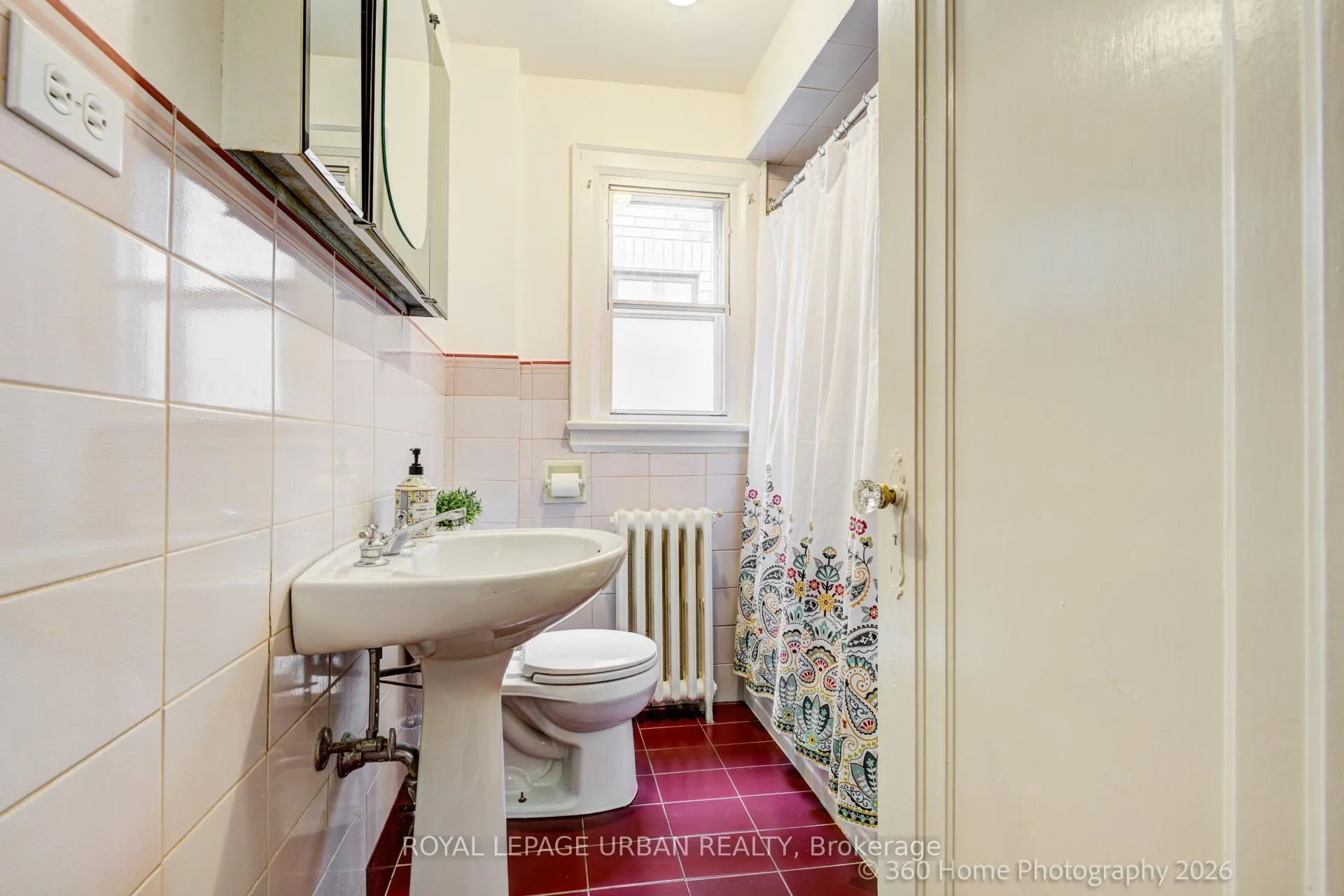 Photo 10 of 40 Dunkirk Road, Toronto, Danforth Village-East York — HOMEH