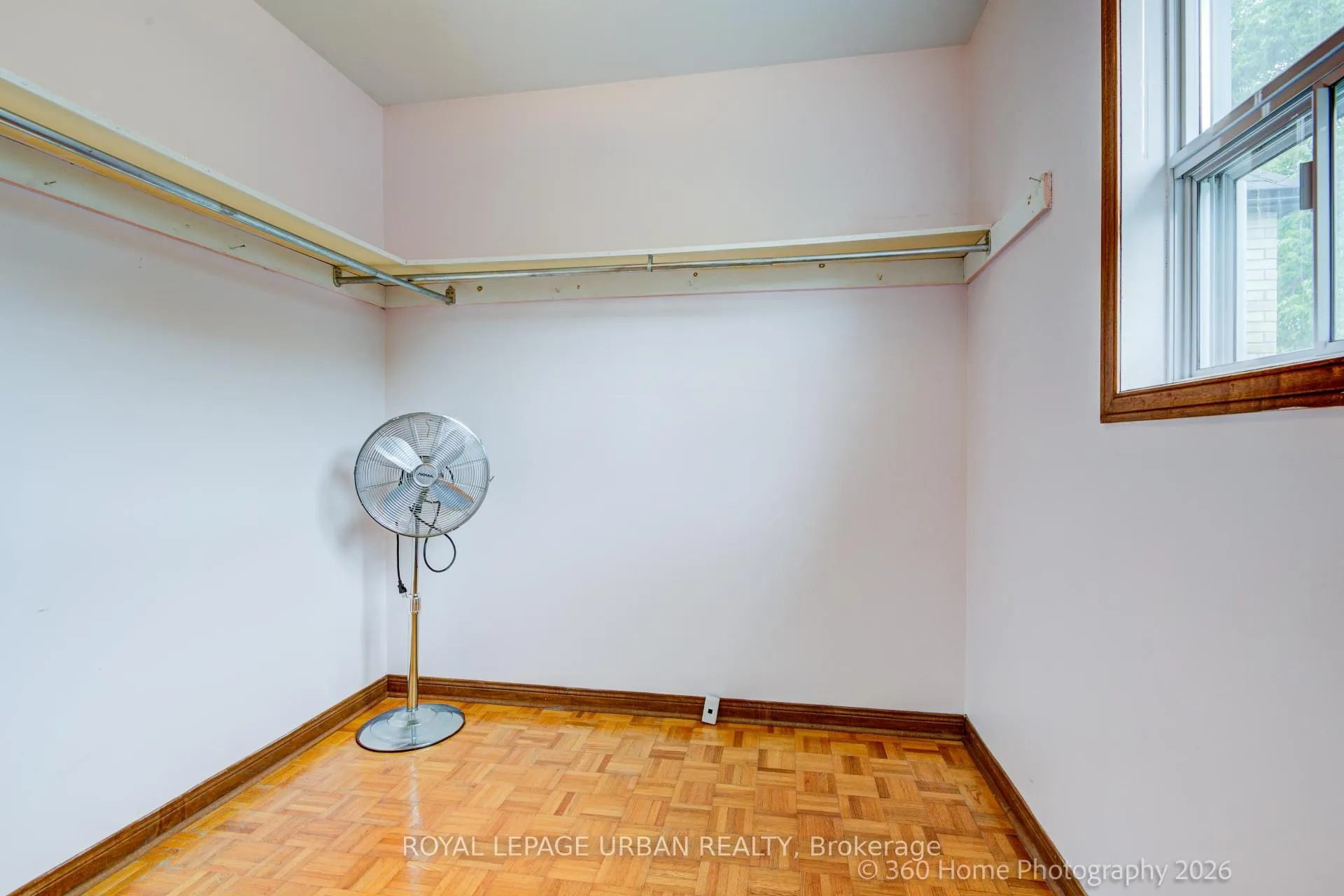 Photo 19 of 40 Dunkirk Road, Toronto, Danforth Village-East York — HOMEH