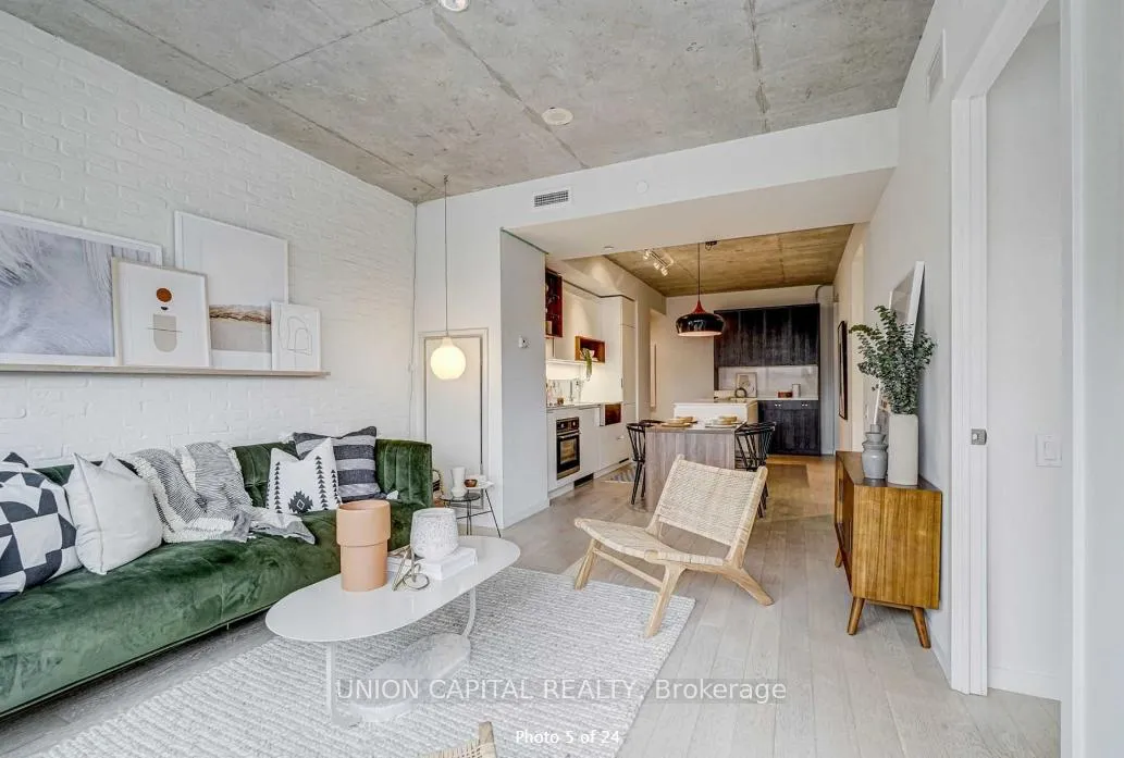 Photo 5 of Unit 304, 383 Sorauren Avenue, Toronto, Roncesvalles — HOMEH