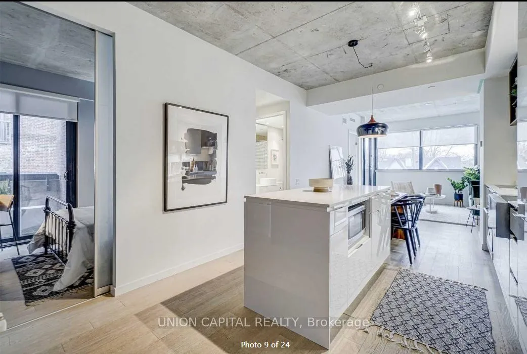 Photo 9 of Unit 304, 383 Sorauren Avenue, Toronto, Roncesvalles — HOMEH