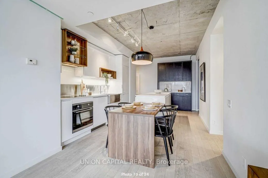 Photo 10 of Unit 304, 383 Sorauren Avenue, Toronto, Roncesvalles — HOMEH