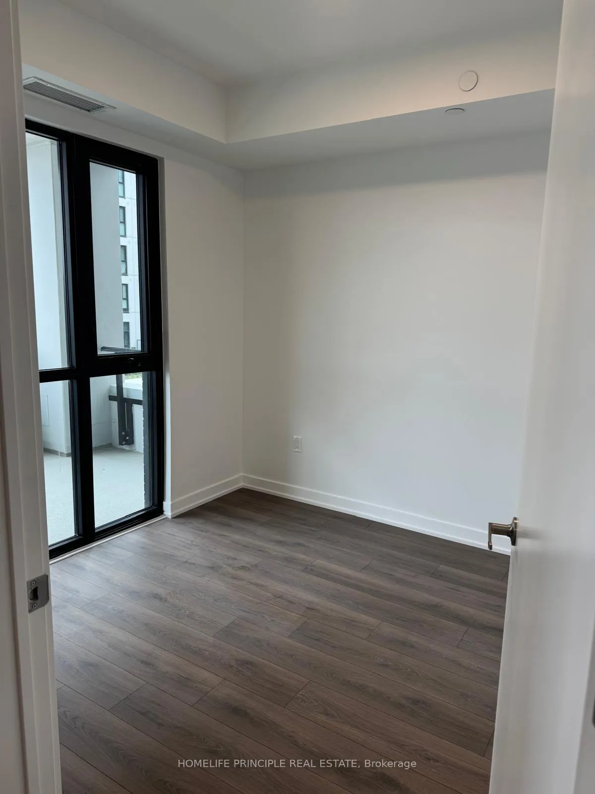 Photo 16 of Unit E211, 740 Whitlock Avenue, Milton, Cobban — HOMEH