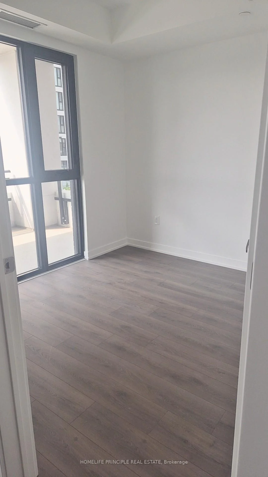 Photo 2 of Unit E211, 740 Whitlock Avenue, Milton, Cobban — HOMEH