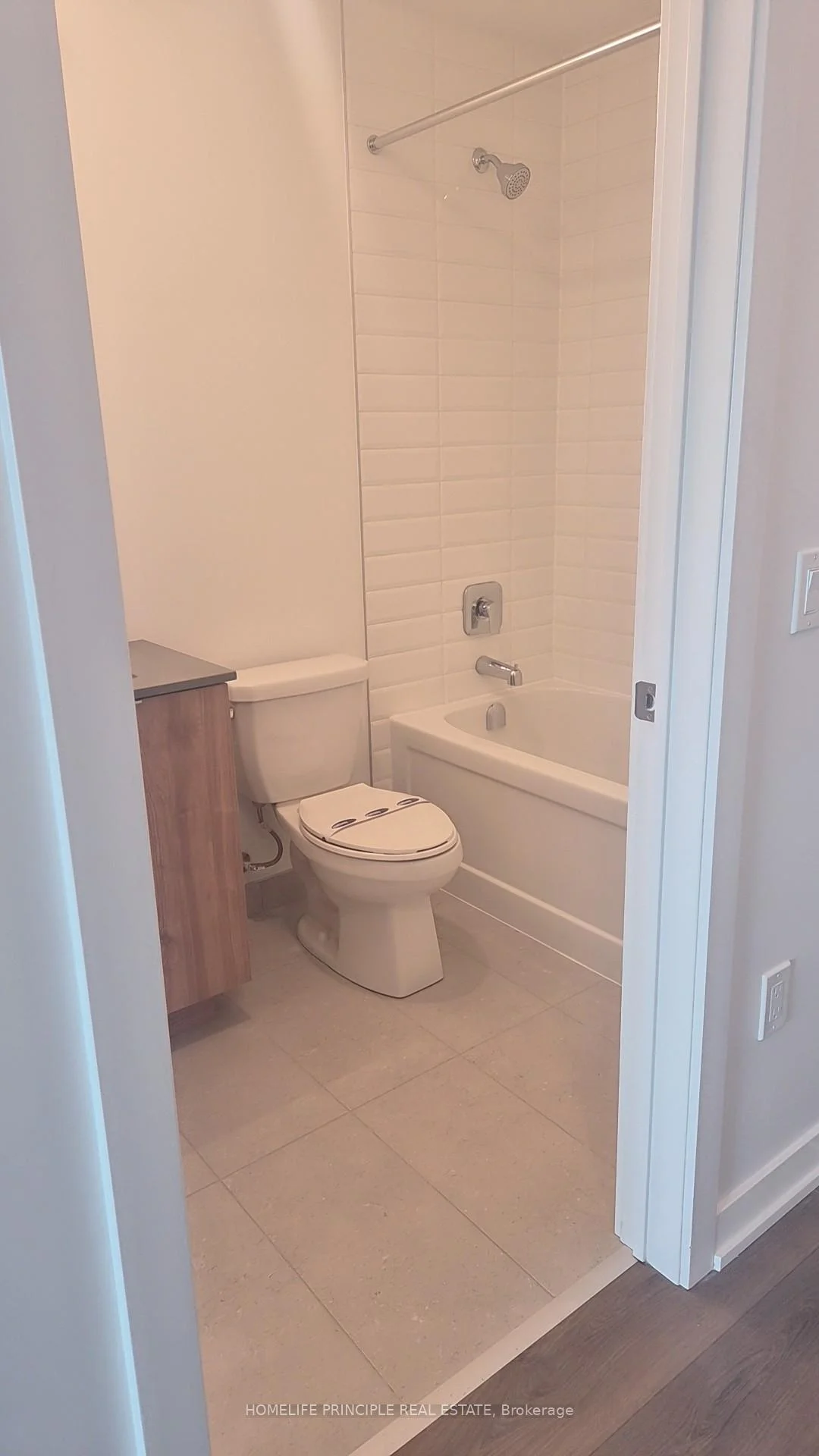 Photo 3 of Unit E211, 740 Whitlock Avenue, Milton, Cobban — HOMEH