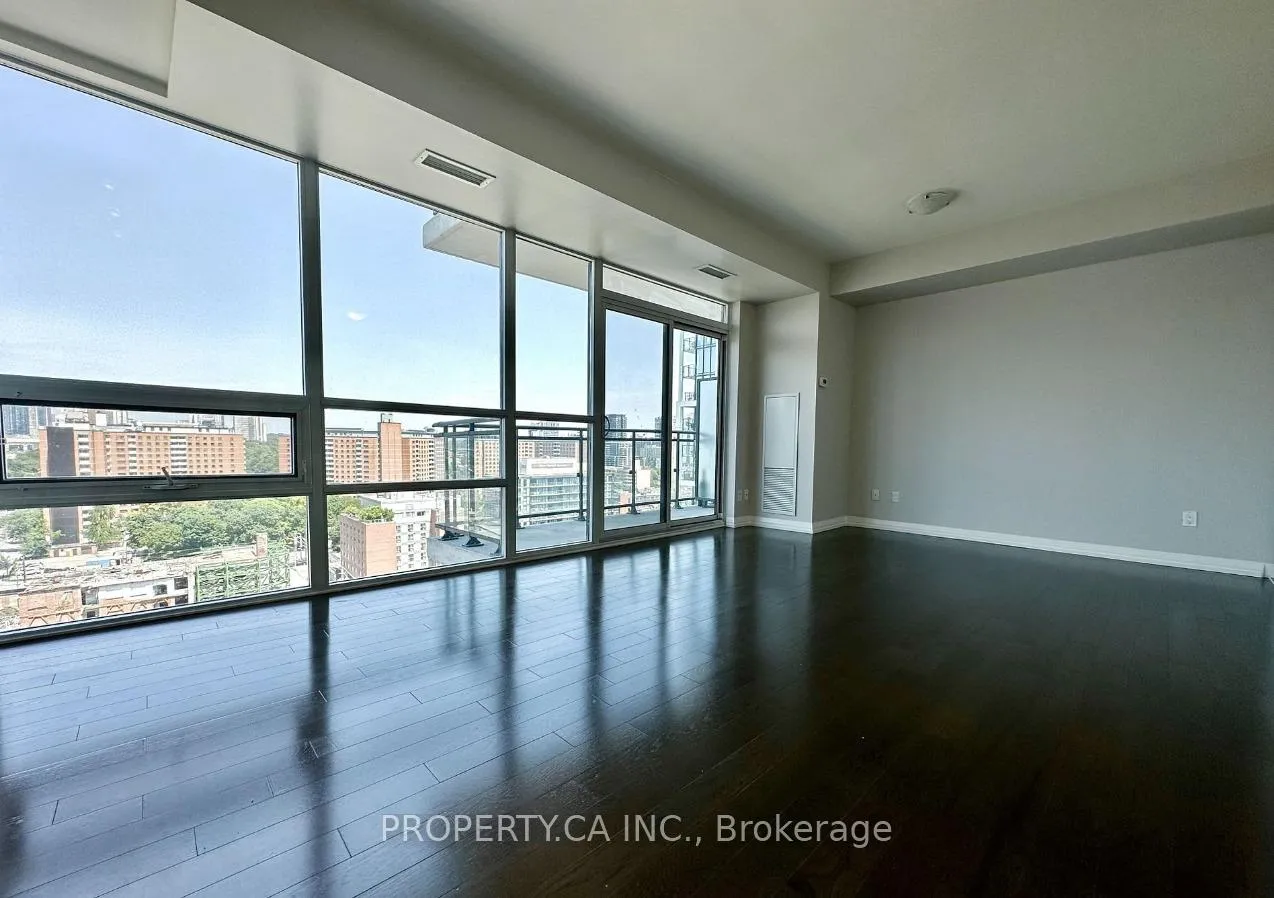 Photo 6 of Unit 1821, 460 Adelaide Street, Toronto, Moss Park — HOMEH