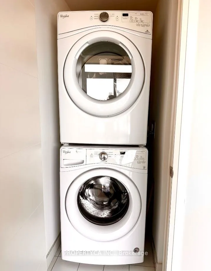 Photo 11 of Unit 1821, 460 Adelaide Street, Toronto, Moss Park — HOMEH