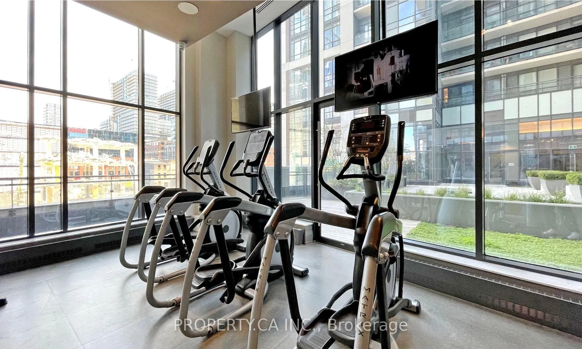 Photo 12 of Unit 1821, 460 Adelaide Street, Toronto, Moss Park — HOMEH