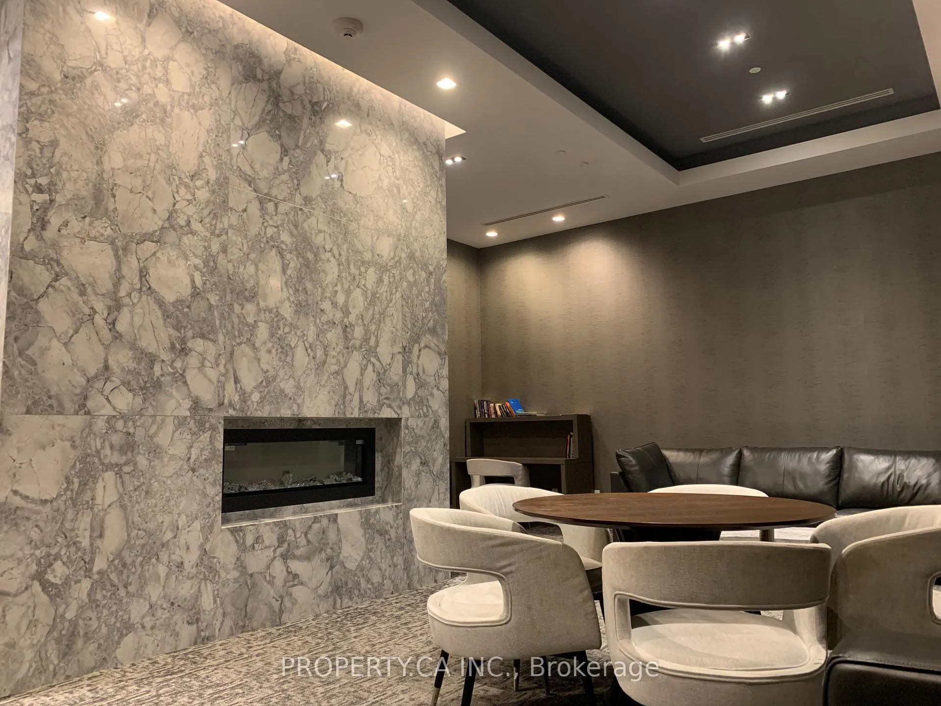 Photo 16 of Unit 1821, 460 Adelaide Street, Toronto, Moss Park — HOMEH