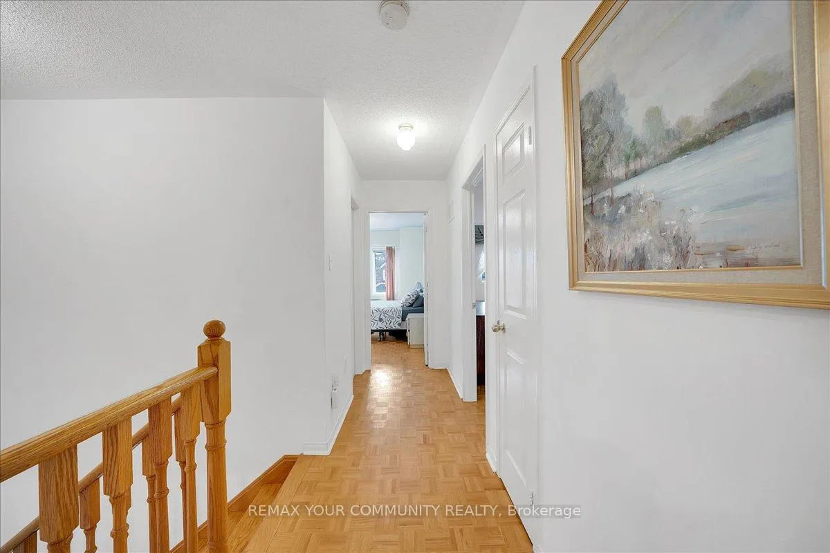 Photo 17 of 202 Matthew Drive, Vaughan, East Woodbridge — HOMEH