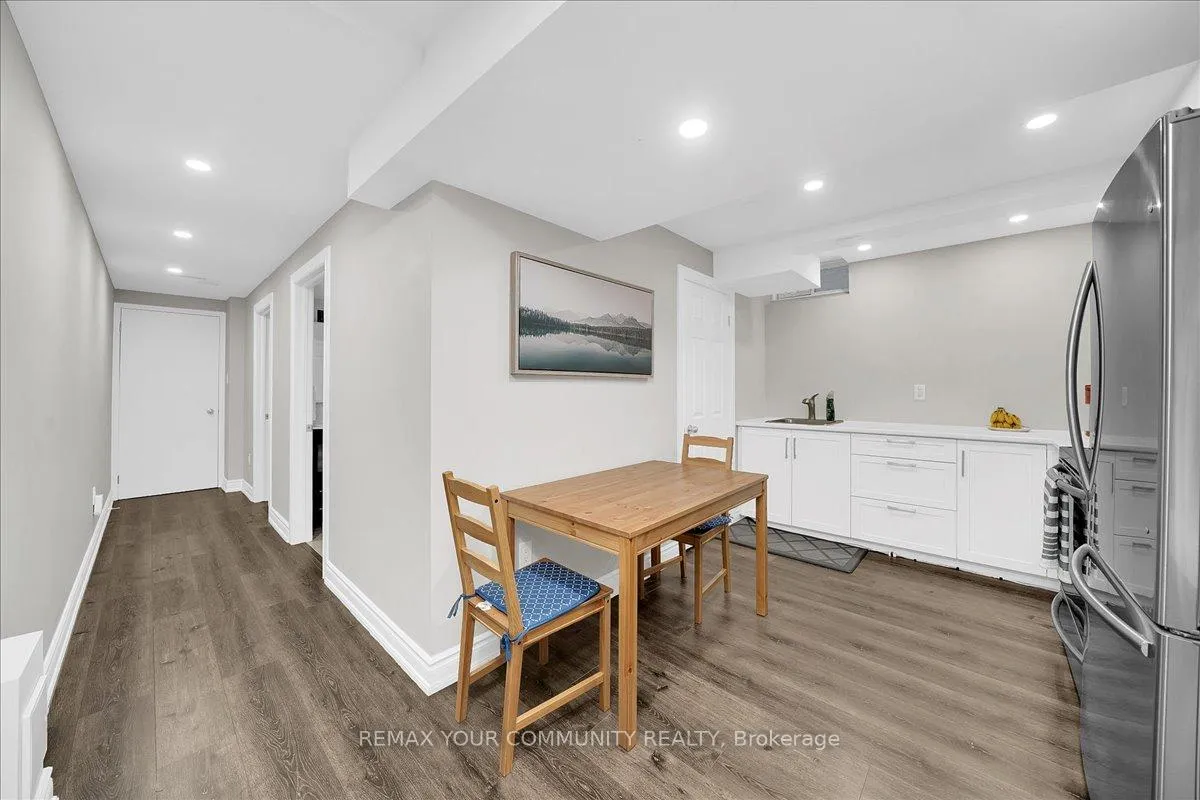 Photo 31 of 202 Matthew Drive, Vaughan, East Woodbridge — HOMEH