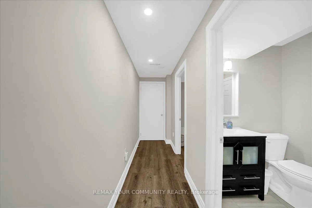 Photo 34 of 202 Matthew Drive, Vaughan, East Woodbridge — HOMEH