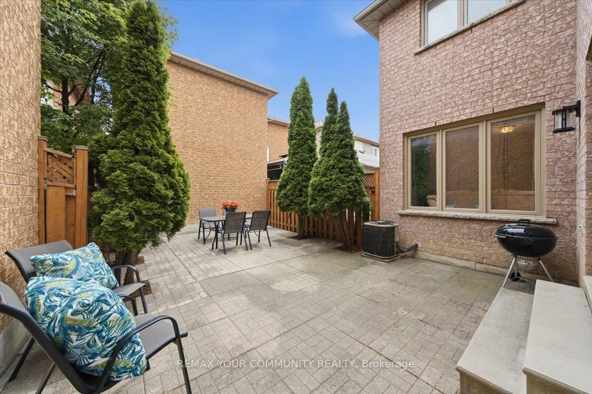 Photo 39 of 202 Matthew Drive, Vaughan, East Woodbridge — HOMEH