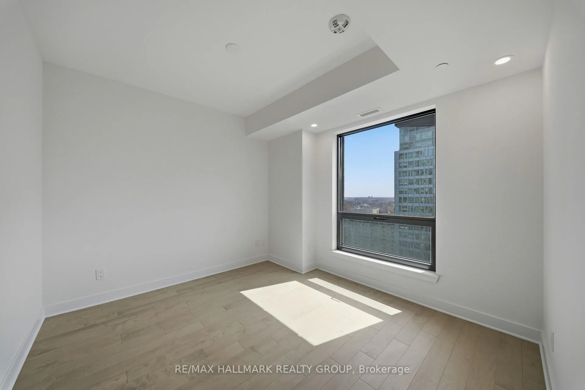 Photo 9 of Unit 2008, 180 George Street, Ottawa, Lower Town/Byward Market — HOMEH