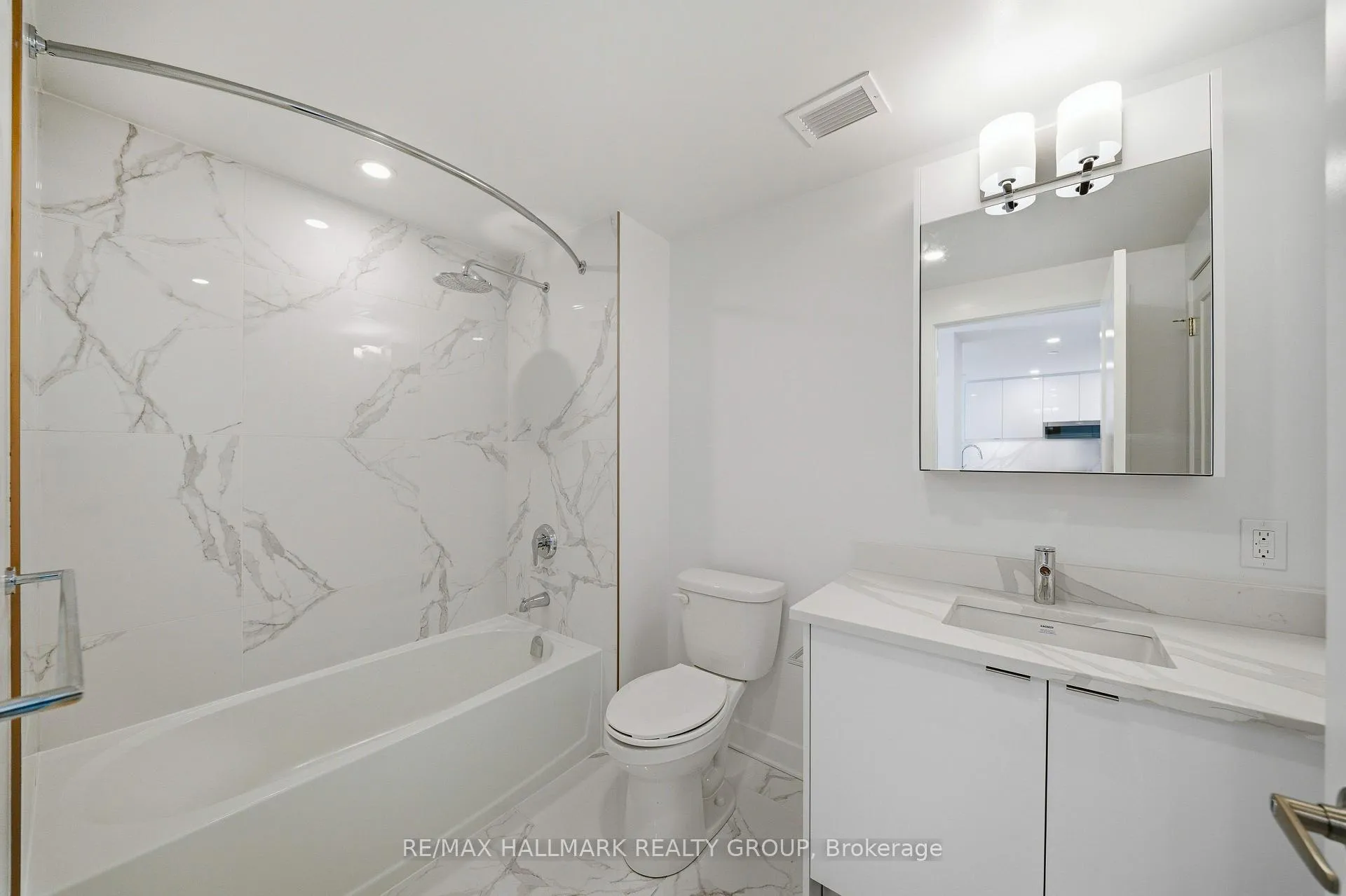 Photo 13 of Unit 2008, 180 George Street, Ottawa, Lower Town/Byward Market — HOMEH
