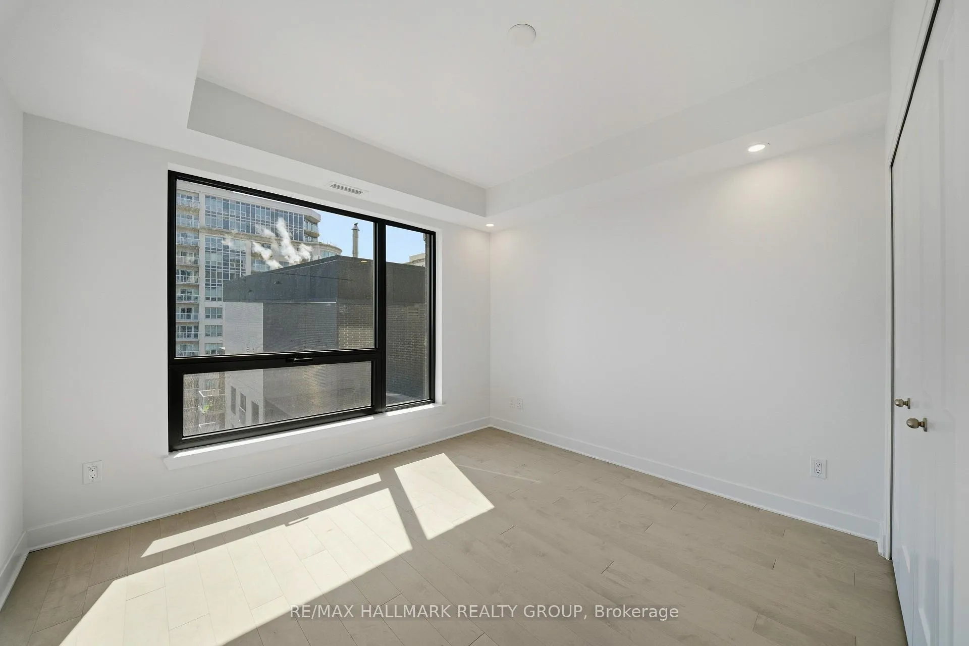Photo 14 of Unit 2008, 180 George Street, Ottawa, Lower Town/Byward Market — HOMEH