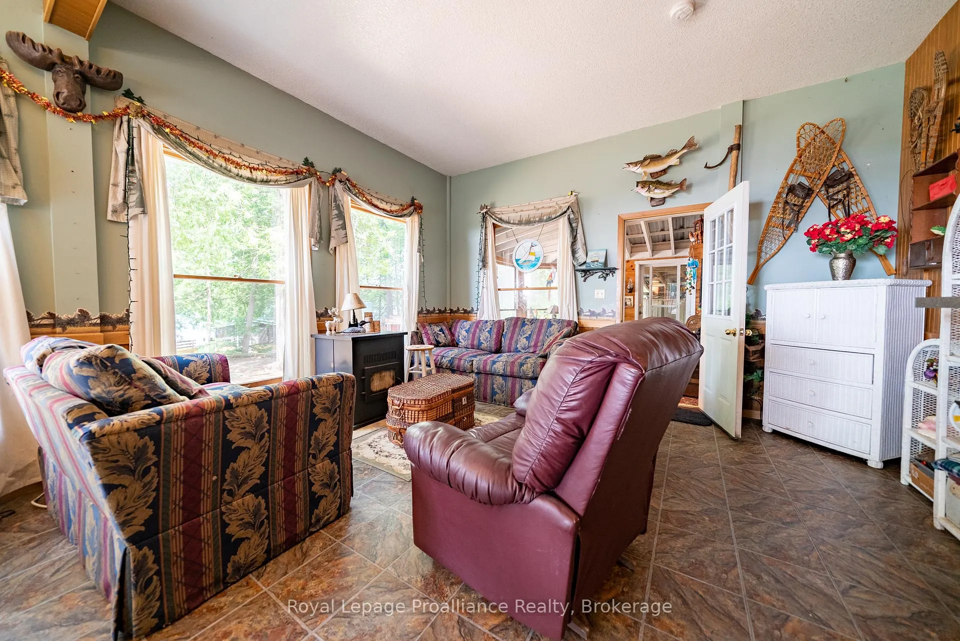 Photo 5 of 1117A Twin Pine Lane, Frontenac, Frontenac North — HOMEH