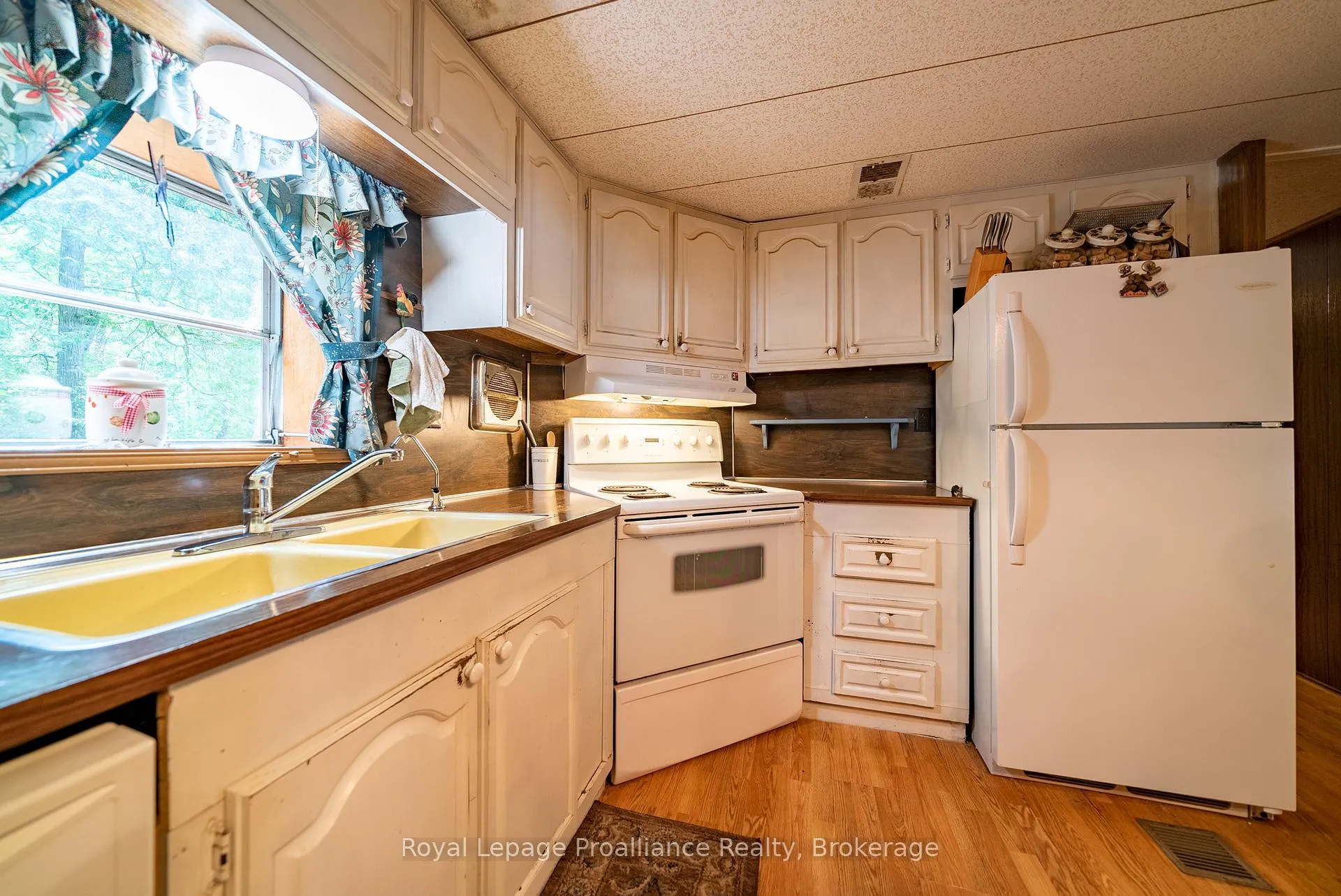 Photo 19 of 1117A Twin Pine Lane, Frontenac, Frontenac North — HOMEH