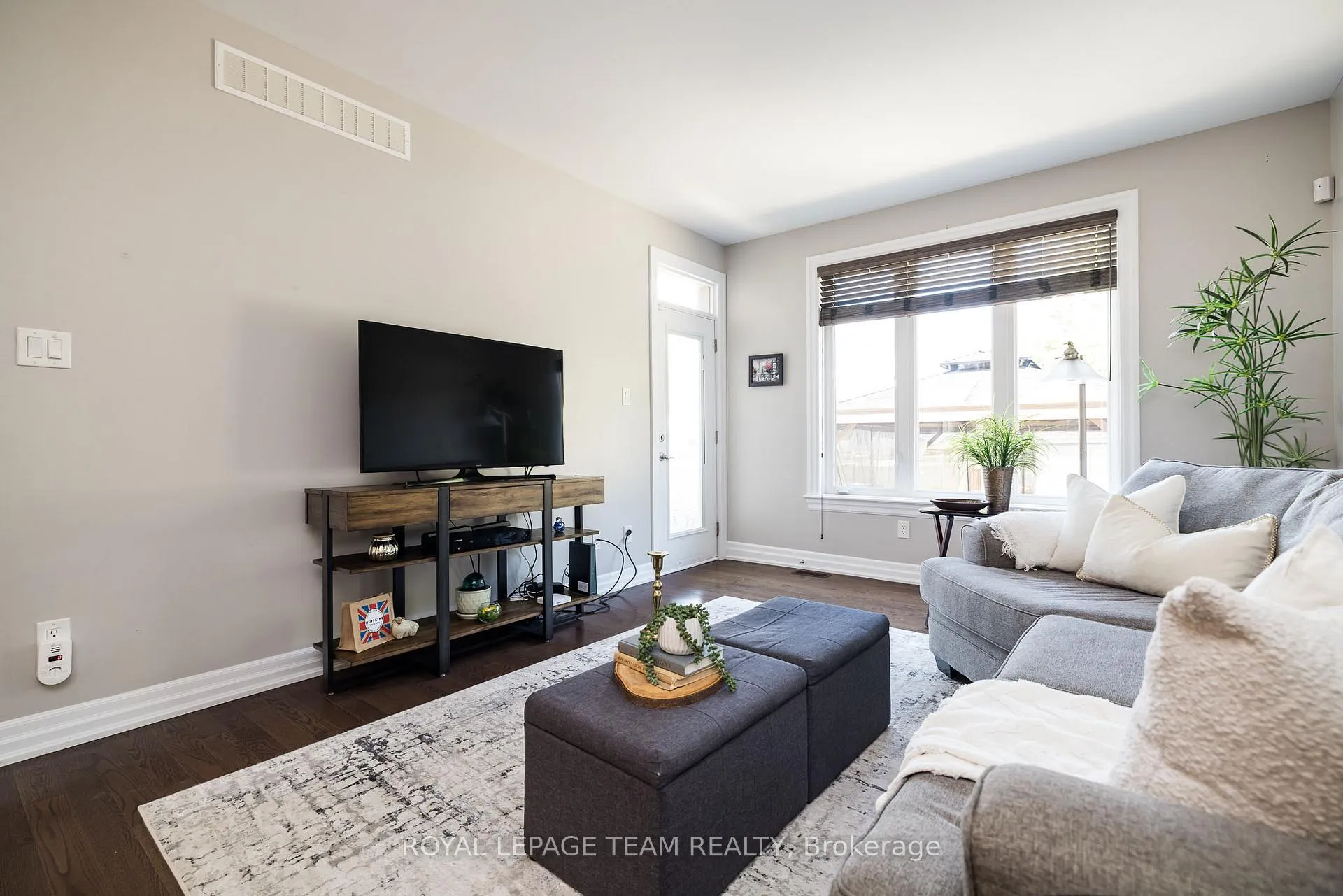 Photo 10 of 135 Tradewinds Crescent, North Grenville, North Grenville Twp (Kemptville South) — HOMEH