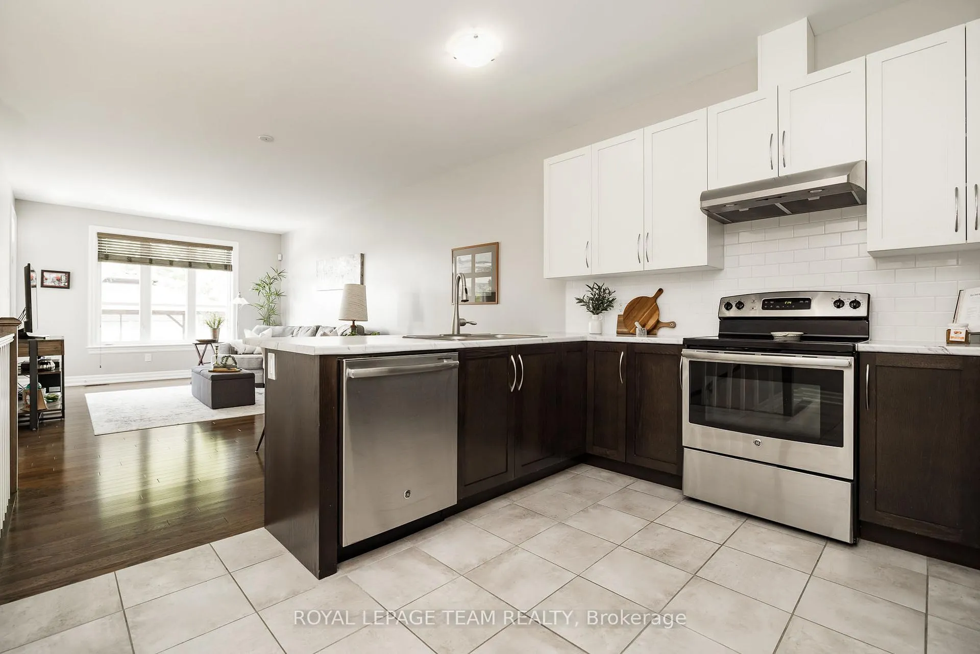 Photo 17 of 135 Tradewinds Crescent, North Grenville, North Grenville Twp (Kemptville South) — HOMEH
