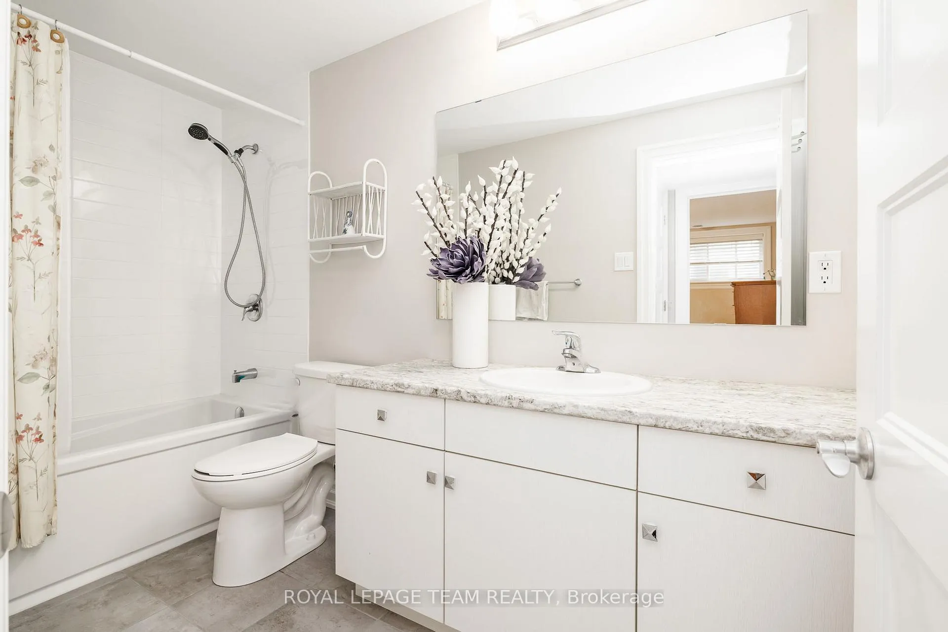 Photo 36 of 135 Tradewinds Crescent, North Grenville, North Grenville Twp (Kemptville South) — HOMEH