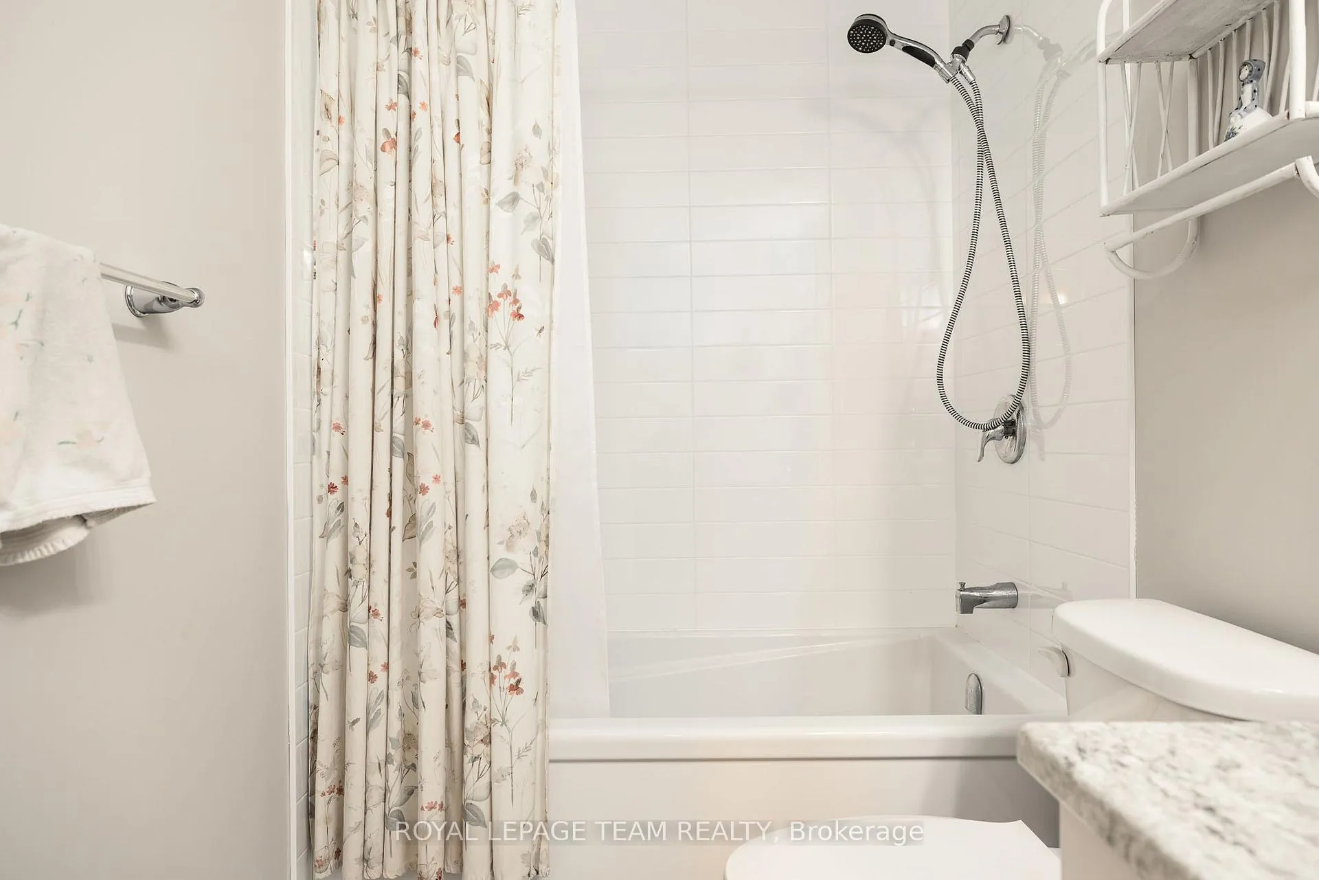 Photo 38 of 135 Tradewinds Crescent, North Grenville, North Grenville Twp (Kemptville South) — HOMEH