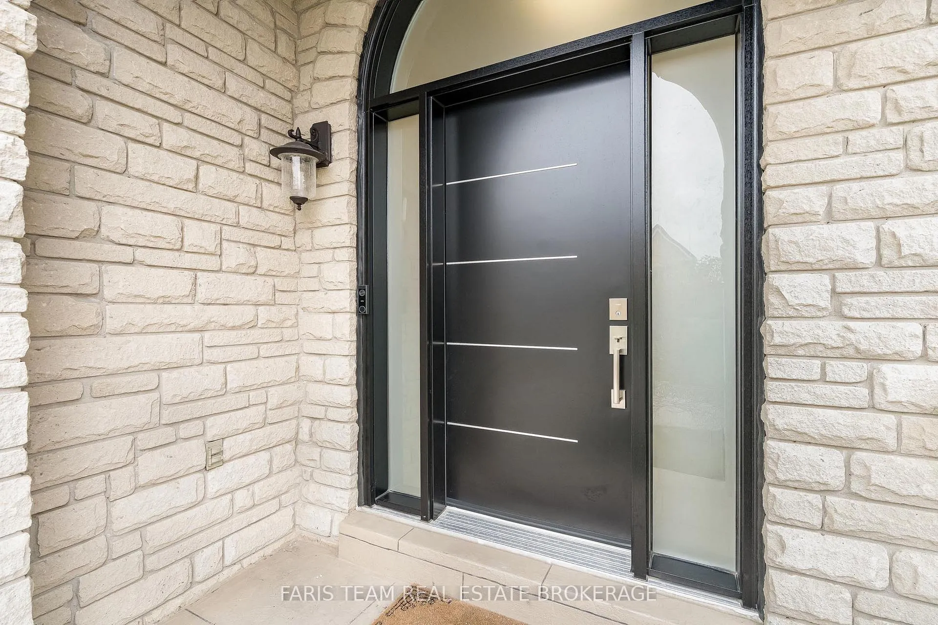 Photo 4 of 8 Pietro Drive, Vaughan, Vellore Village — HOMEH