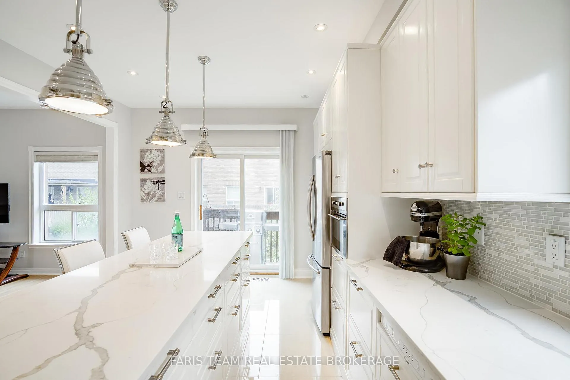 Photo 7 of 8 Pietro Drive, Vaughan, Vellore Village — HOMEH