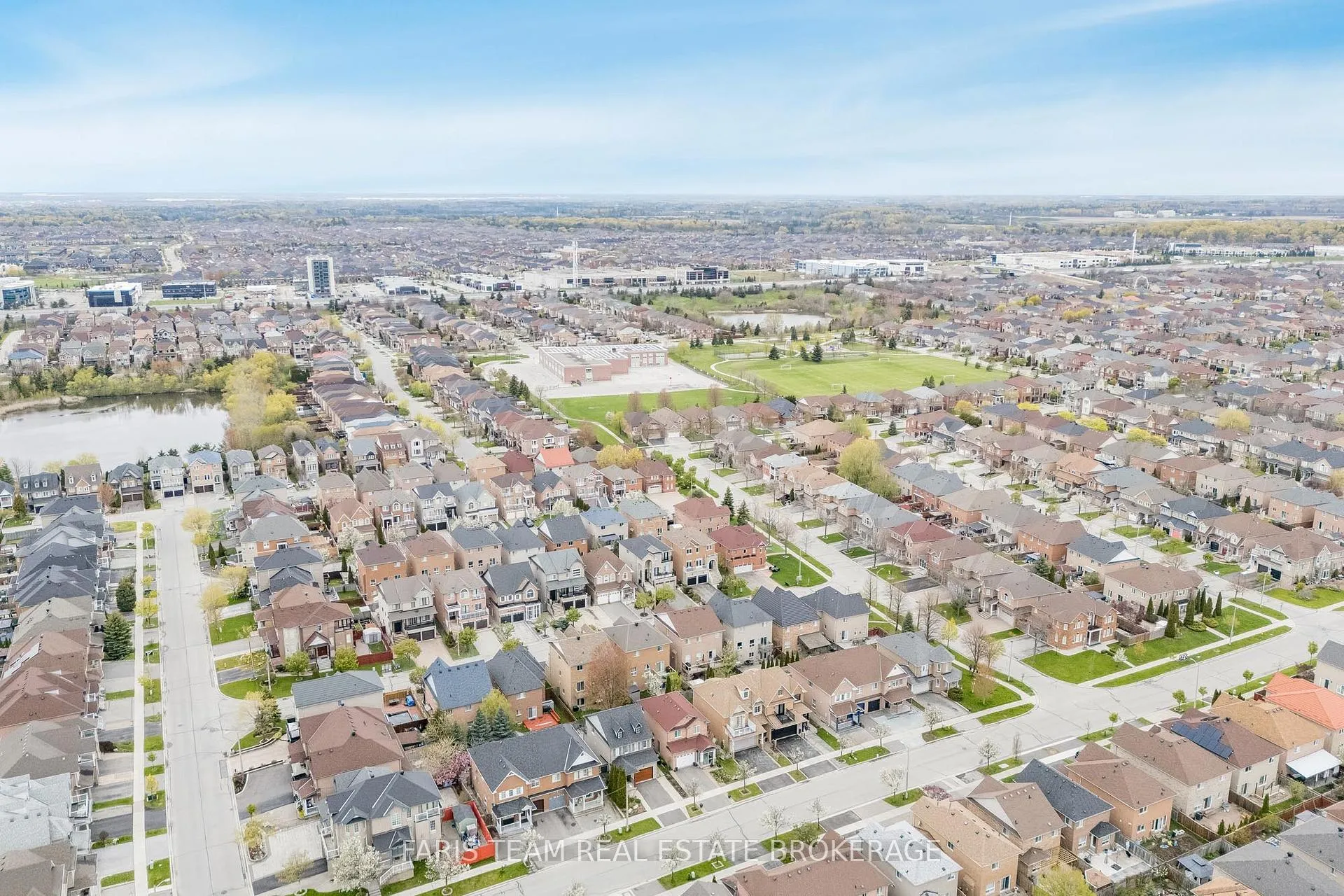 Photo 38 of 8 Pietro Drive, Vaughan, Vellore Village — HOMEH