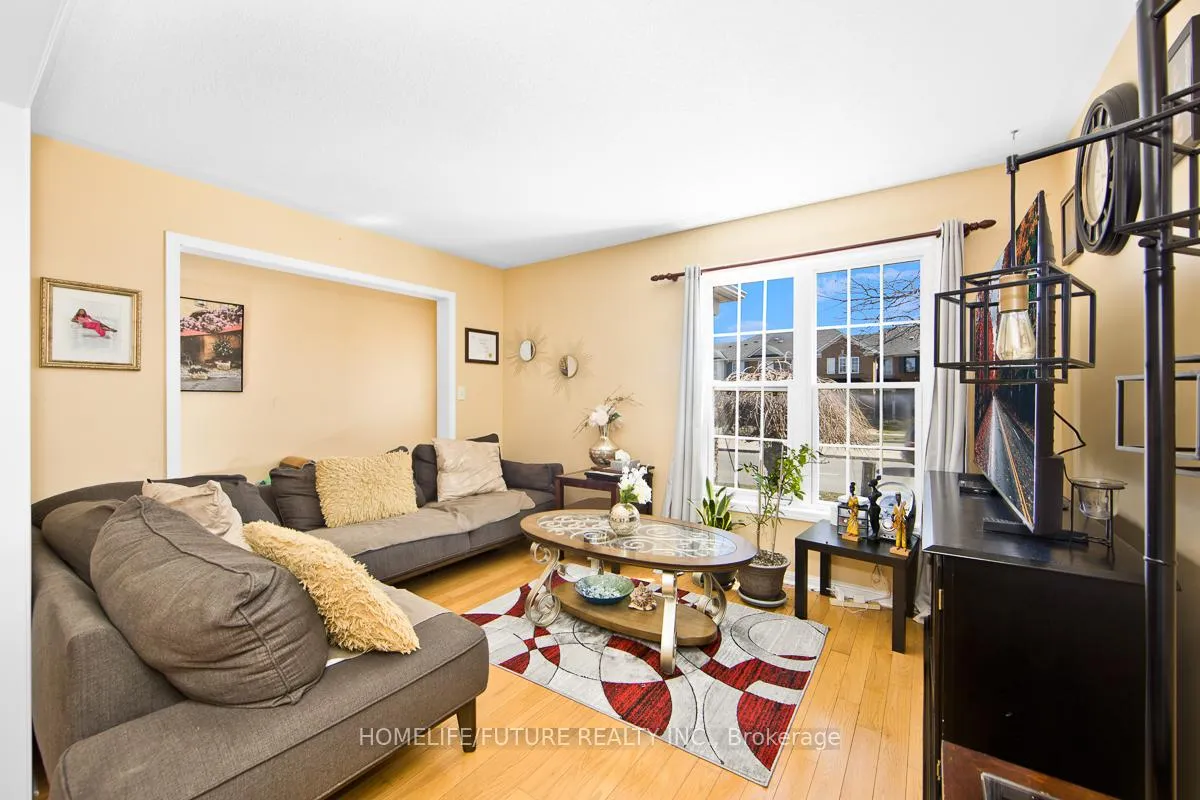 Photo 3 of 94 Staines Road, Scarborough, Rouge — HOMEH