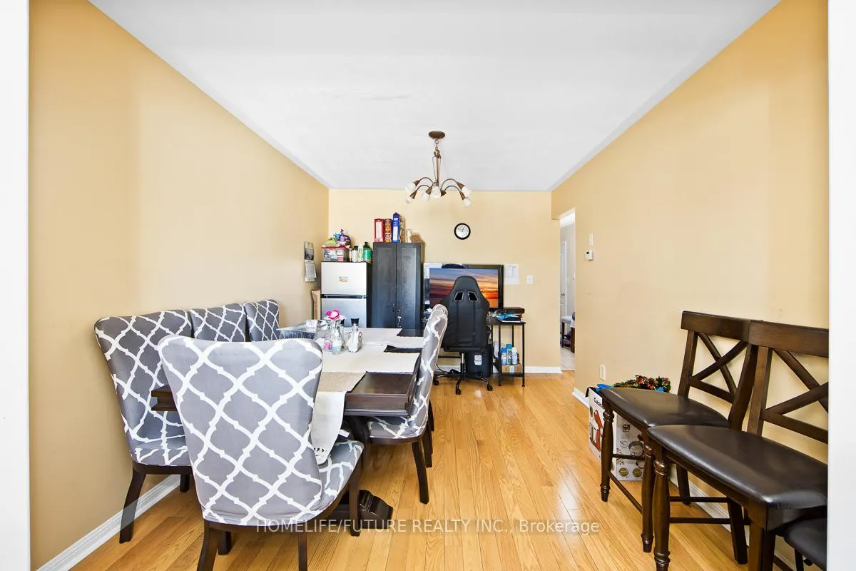 Photo 5 of 94 Staines Road, Scarborough, Rouge — HOMEH