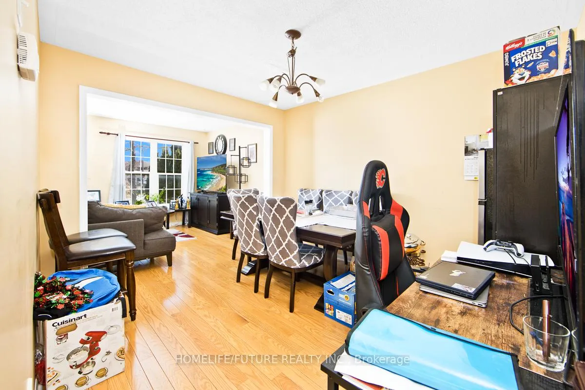 Photo 6 of 94 Staines Road, Scarborough, Rouge — HOMEH