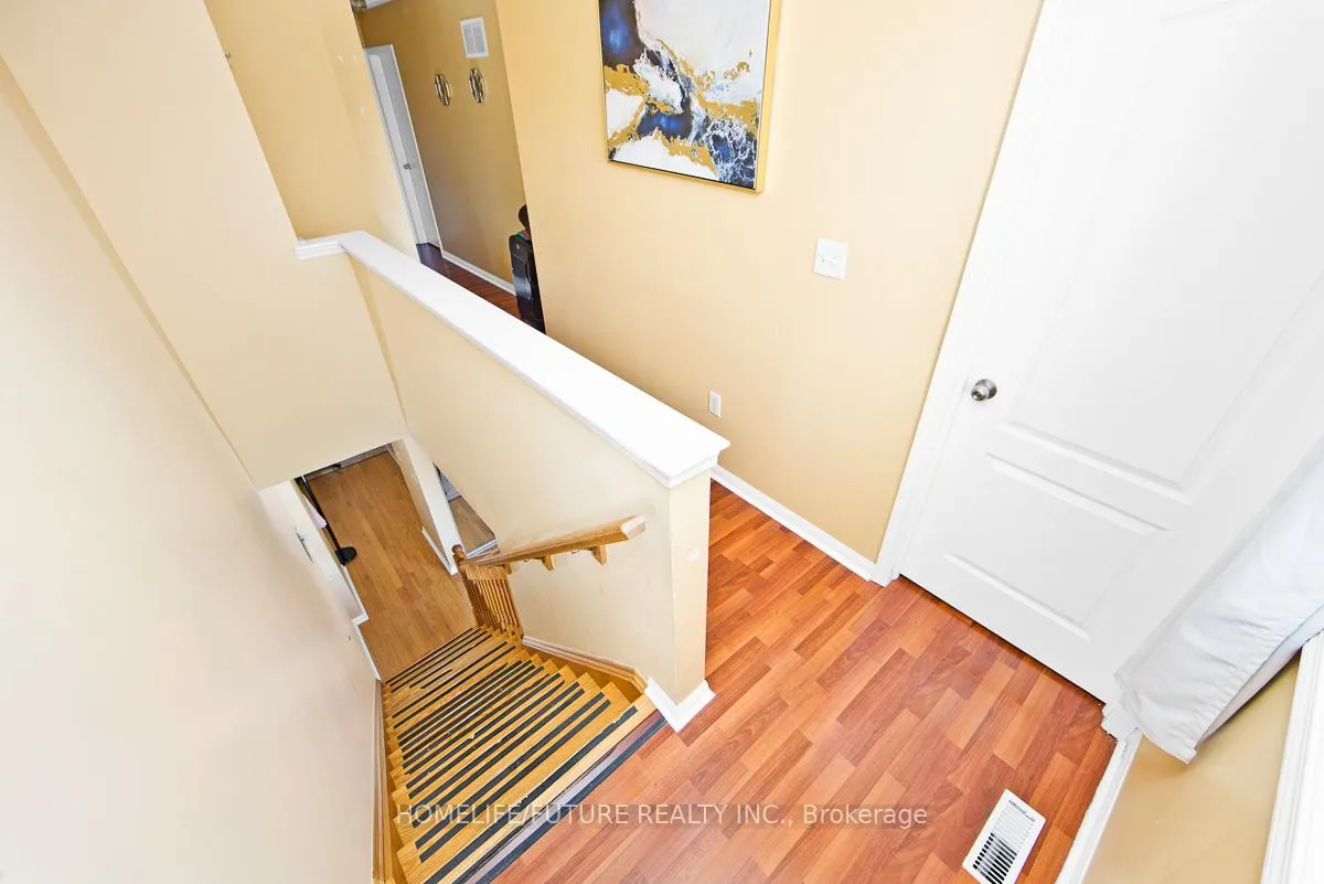 Photo 11 of 94 Staines Road, Scarborough, Rouge — HOMEH