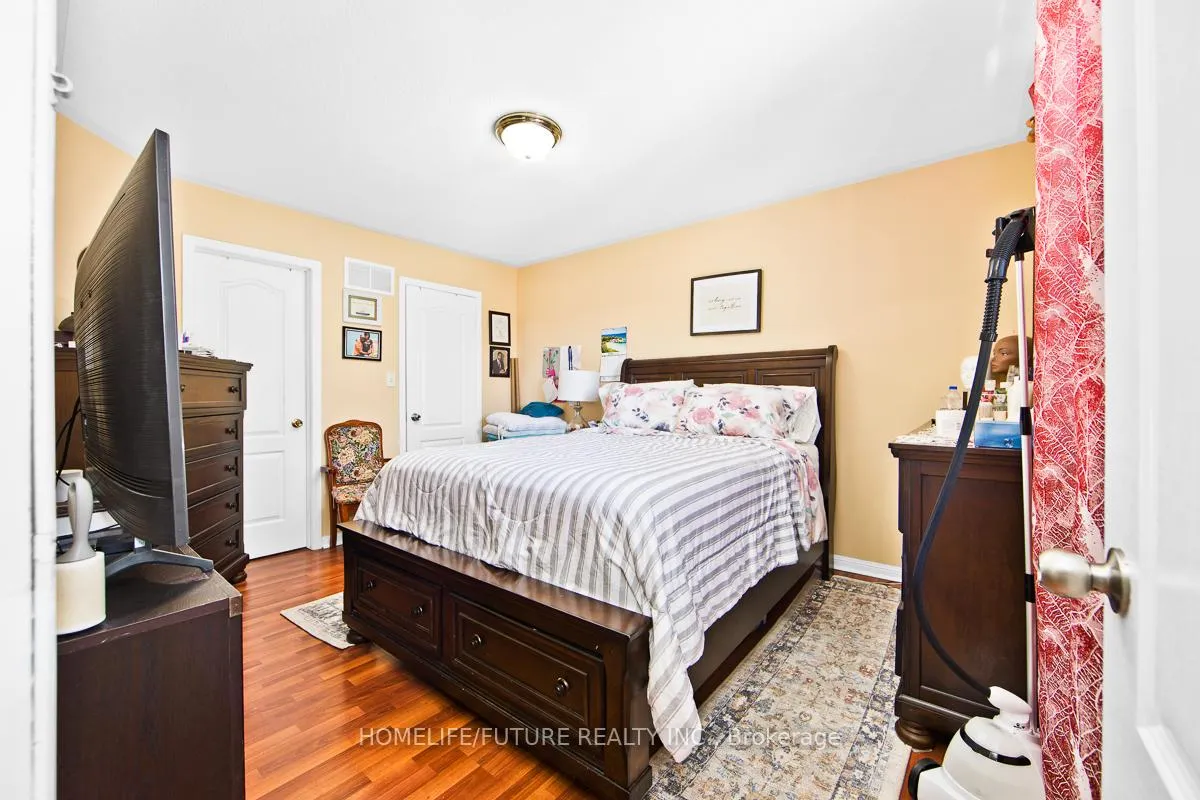 Photo 12 of 94 Staines Road, Scarborough, Rouge — HOMEH