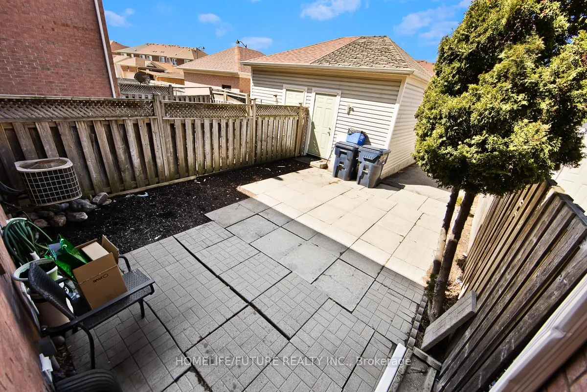 Photo 24 of 94 Staines Road, Scarborough, Rouge — HOMEH