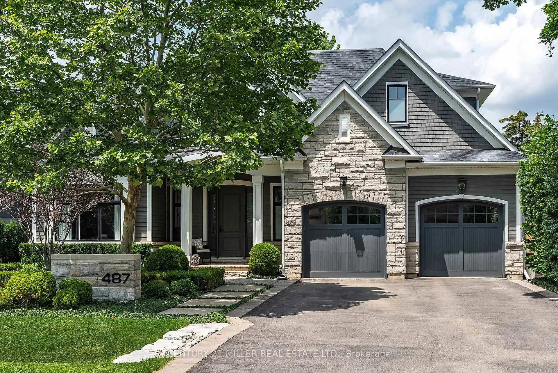 Photo 2 of 487 Orchard Drive, Oakville, West — HOMEH