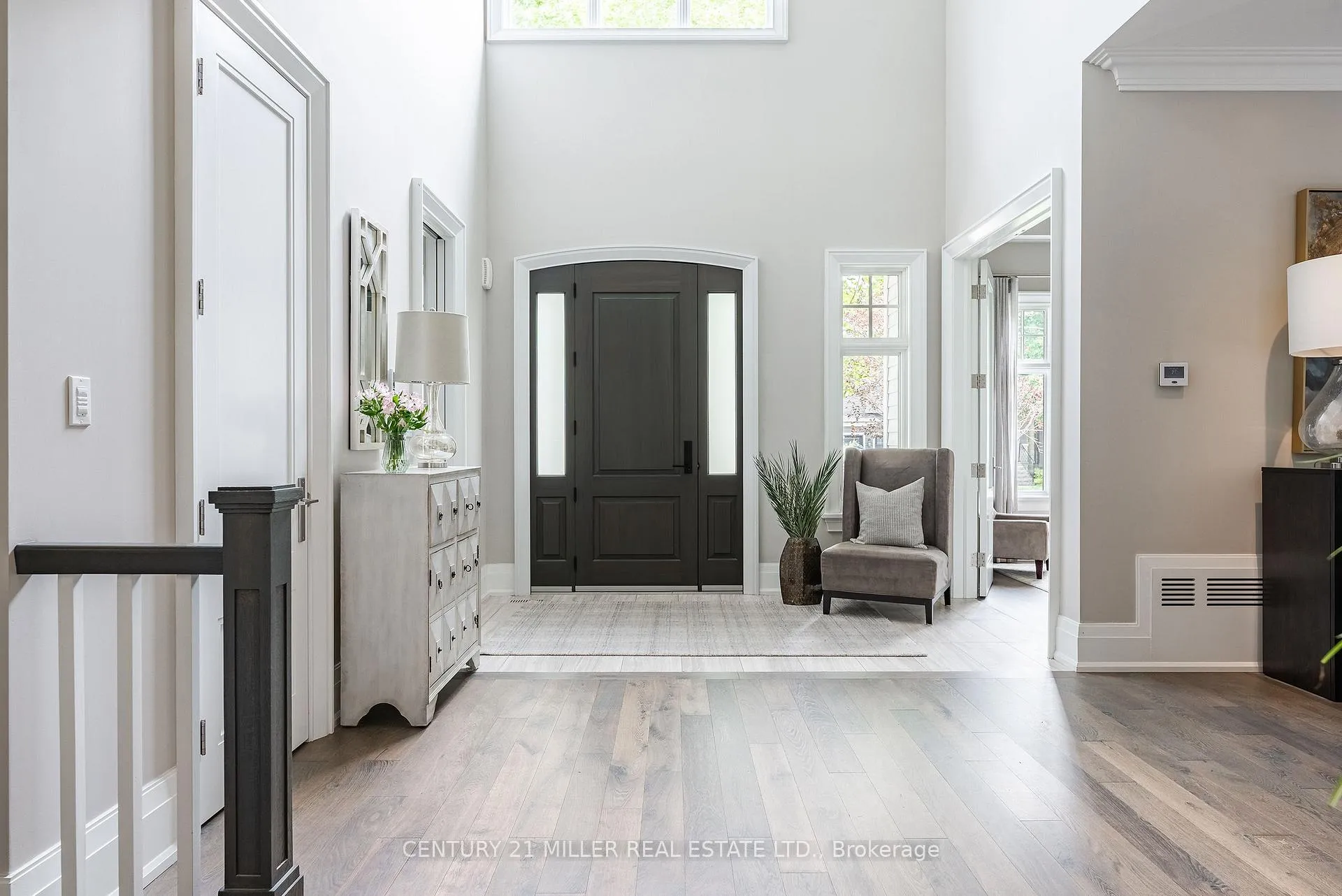 Photo 6 of 487 Orchard Drive, Oakville, West — HOMEH