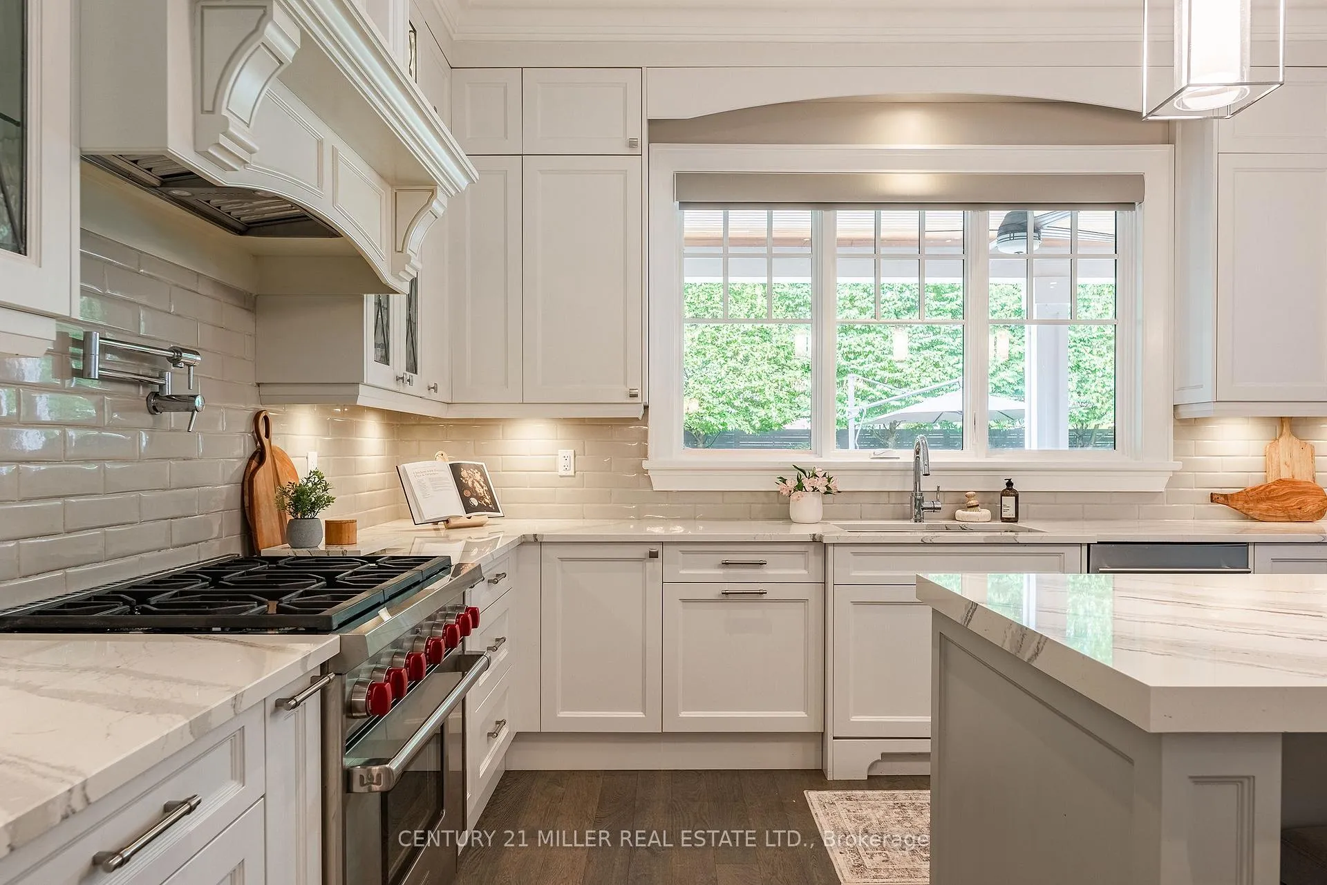 Photo 12 of 487 Orchard Drive, Oakville, West — HOMEH