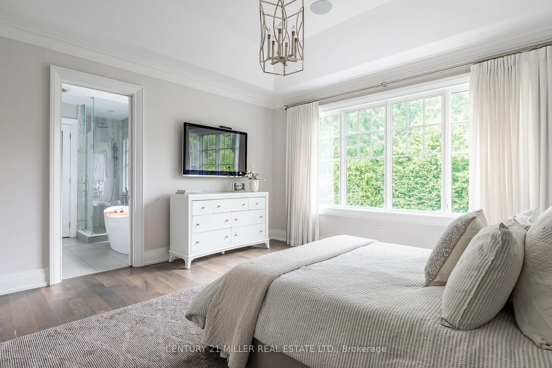 Photo 21 of 487 Orchard Drive, Oakville, West — HOMEH