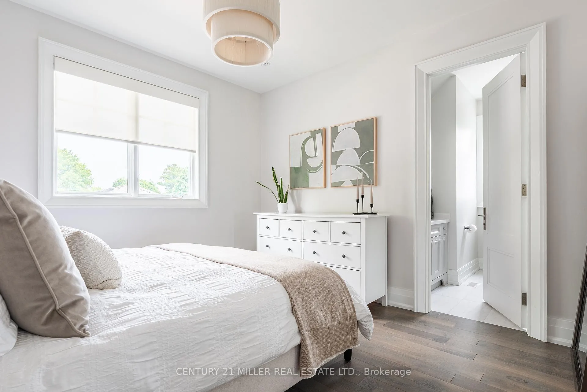 Photo 25 of 487 Orchard Drive, Oakville, West — HOMEH
