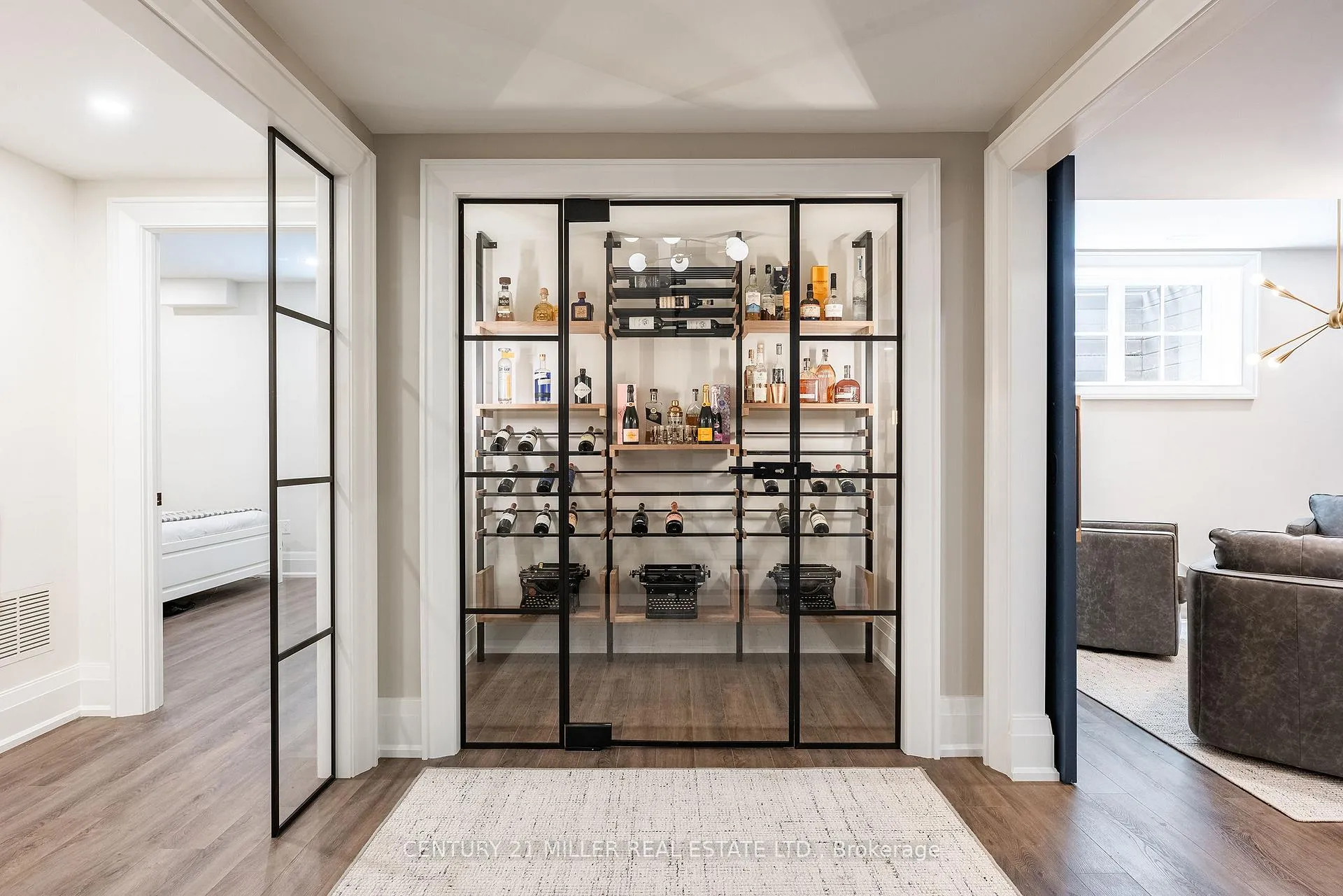Photo 32 of 487 Orchard Drive, Oakville, West — HOMEH