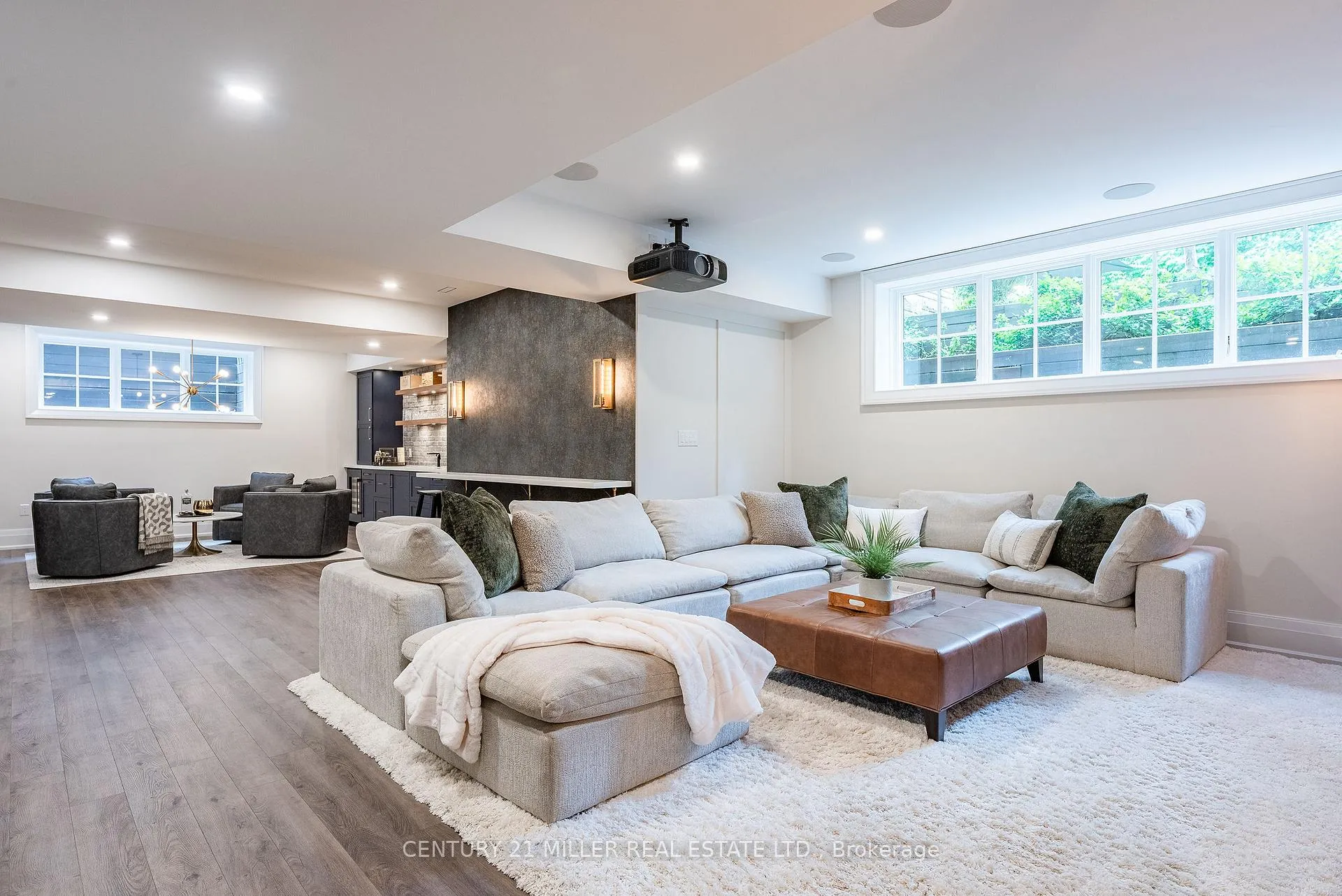 Photo 35 of 487 Orchard Drive, Oakville, West — HOMEH