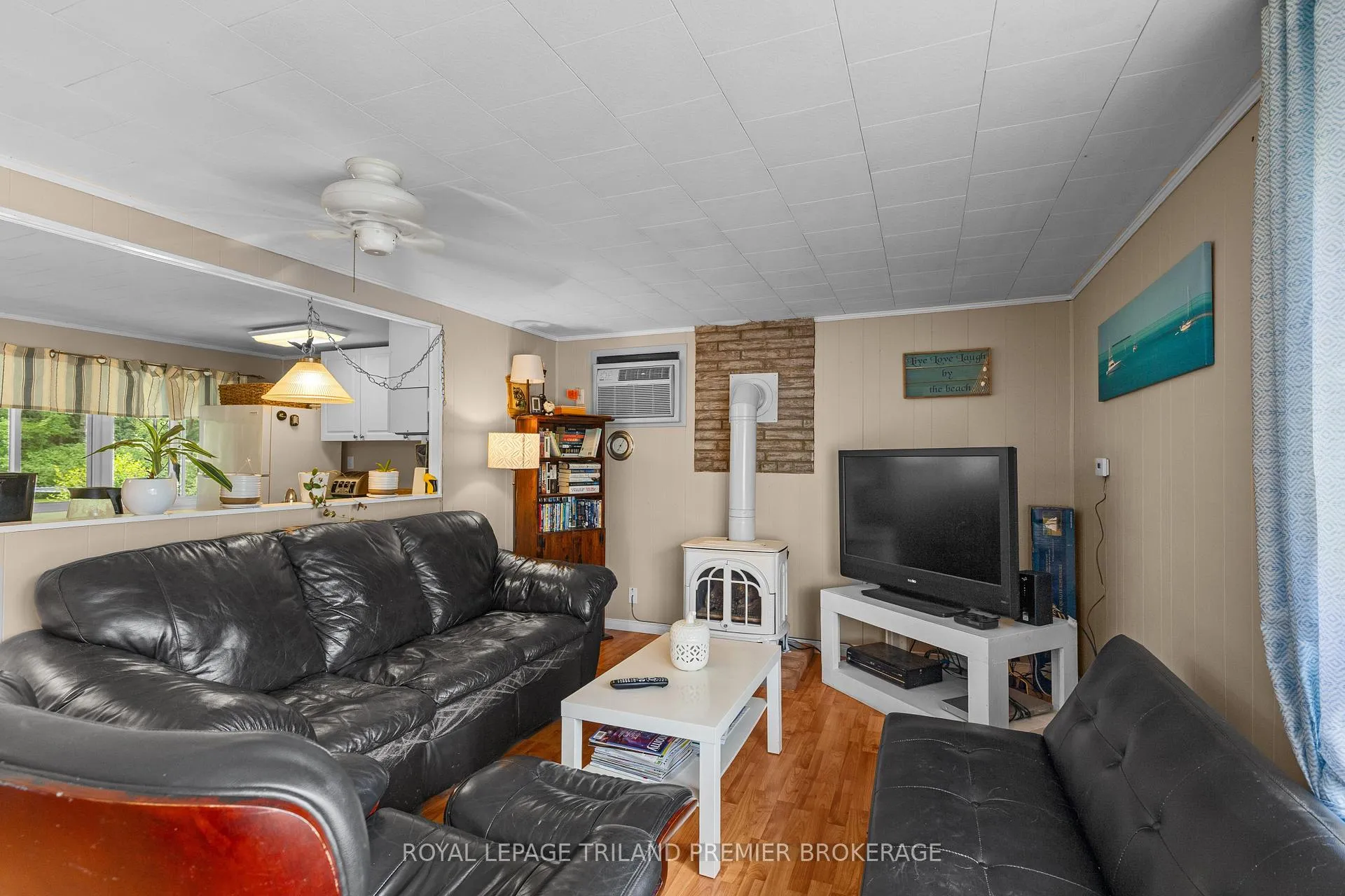 Photo 6 of 7755 Patrick Street, Lambton Shores, Port Franks — HOMEH